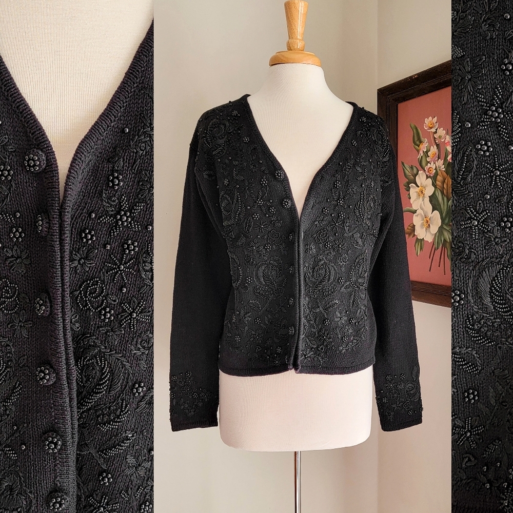 Vintage Black Floral Embroidered Beaded Whimsical Monochrome 90s Vintage Sweater